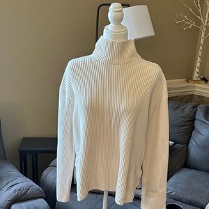 GAP Women's Turtleneck Sweater - White